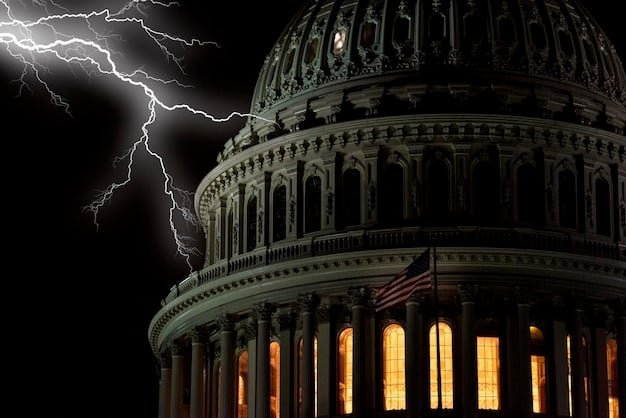 A split image showing a US Congress building on one side, and a courtroom gavel on the other, symbolizing the regulatory and legal aspects of the interchange fee debate.